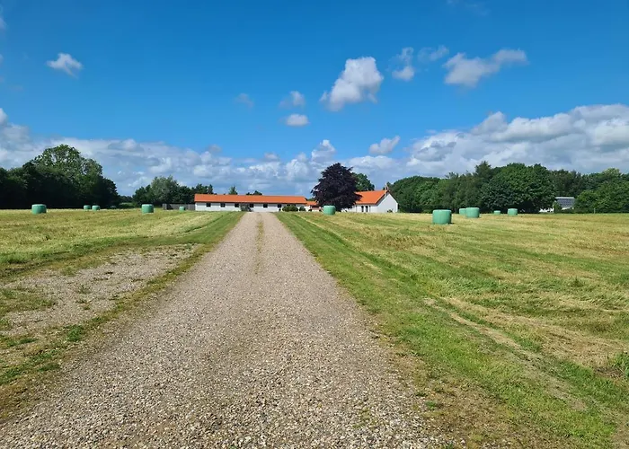 Lovely Room, Easy Access To E45 Highway