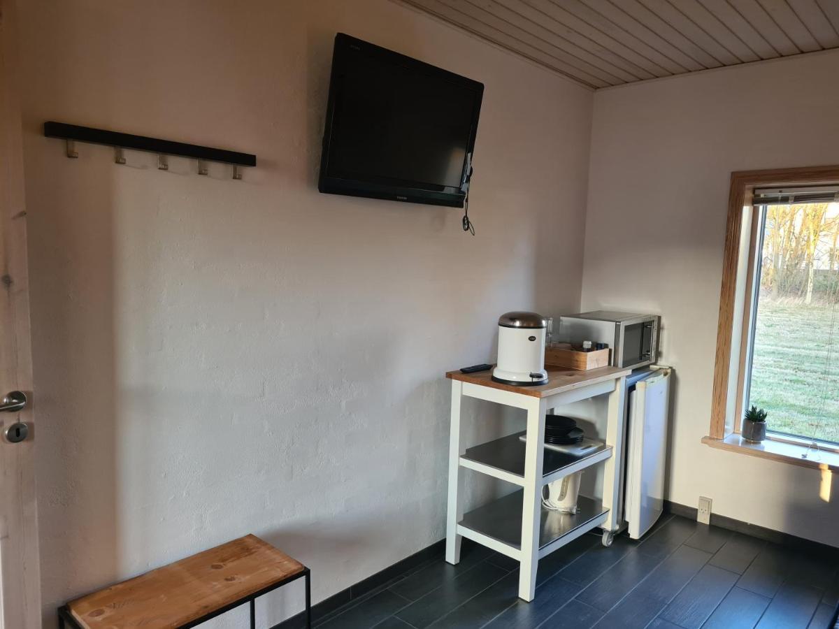 Apartment Lovely Room, Easy Access To E45 Highway *